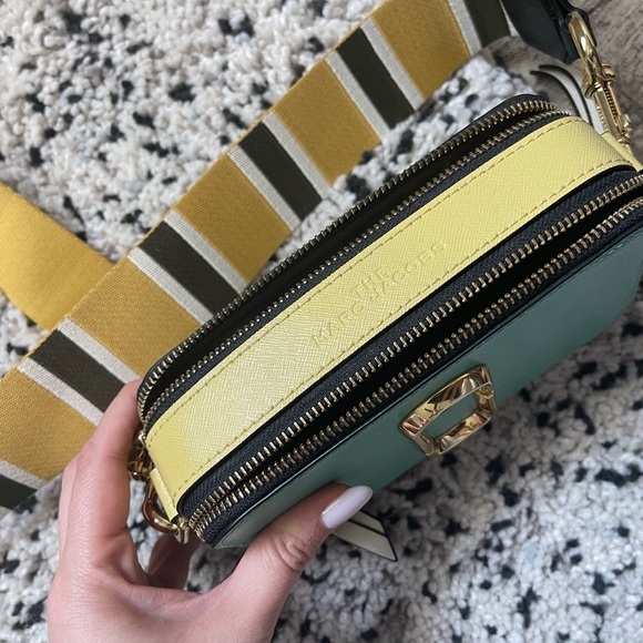 Marc Jacobs Snapshot Crossbody Bag - Picture 2 of 4